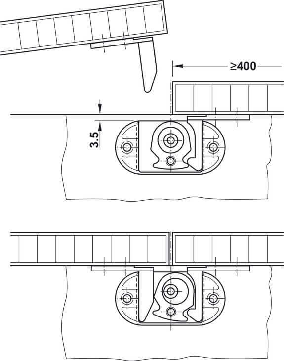 Automatic door catch