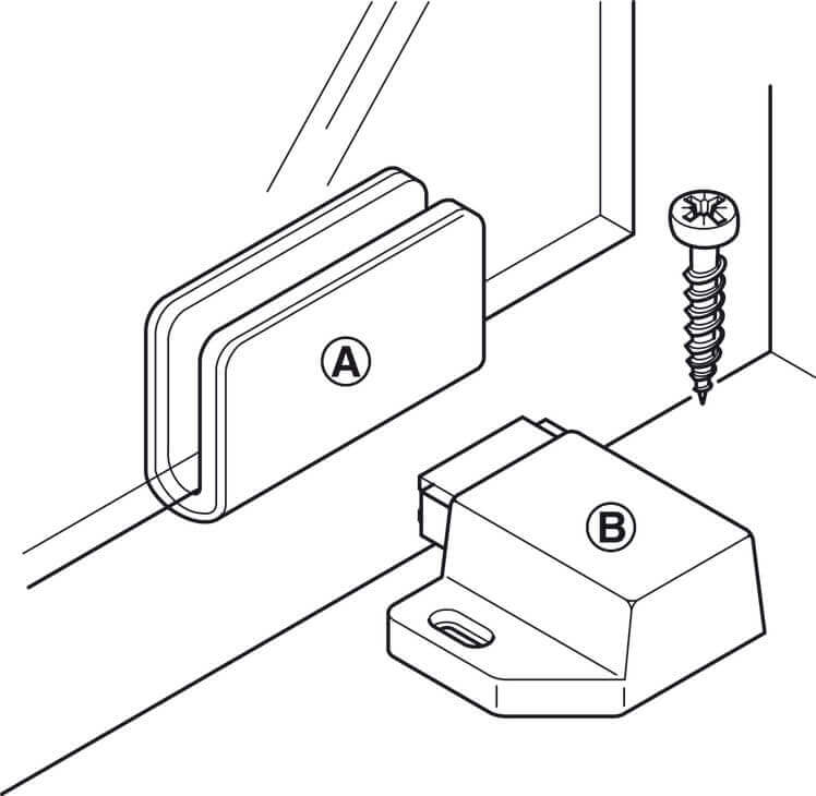 Magnetic pressure catch
