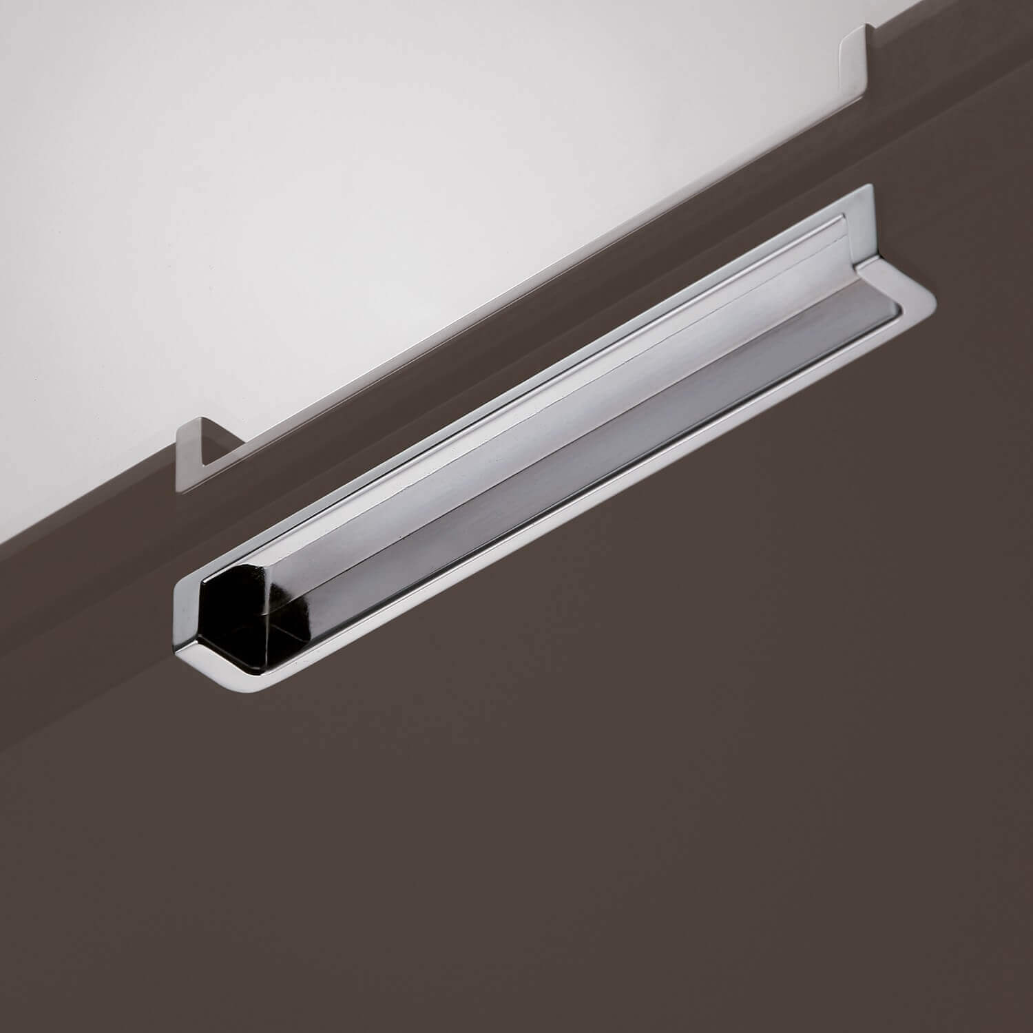 Built-in handle 363