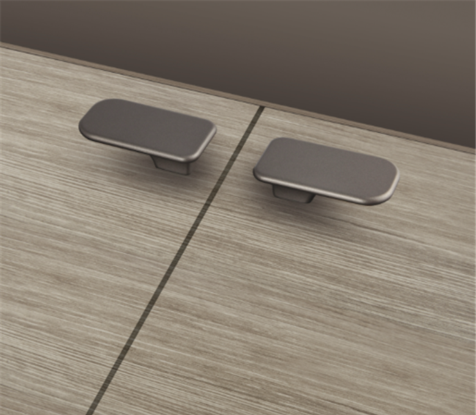 Square handle 413