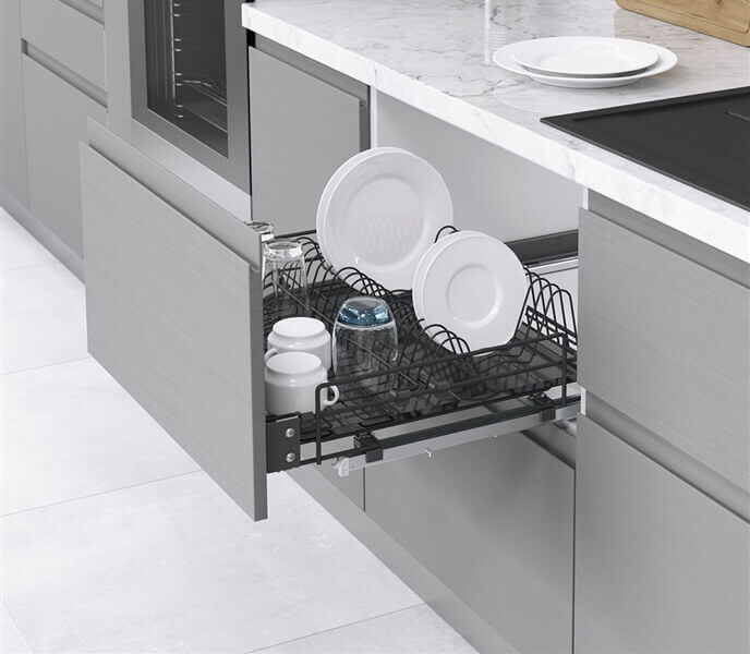 Undermount Shelf with Tray